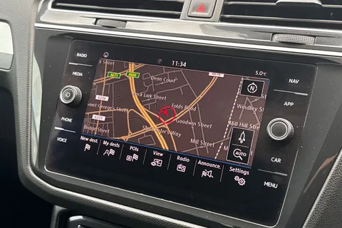 44 of 53 for VOLKSWAGEN TIGUAN 2.0 TDi 150 Match 5dr DSG