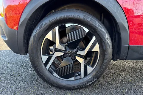 DN24ALU PEUGEOT e-2008 50kWh GT Auto 5dr (7kW Charger) Thumbnail #11