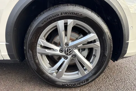 DE25NHF Volkswagen T-Roc 1.5 TSI R-Line 5dr DSG ⭐Rear view camera⭐ Thumbnail #11