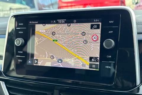 DE25NHF Volkswagen T-Roc 1.5 TSI R-Line 5dr DSG ⭐Rear view camera⭐ Thumbnail #18