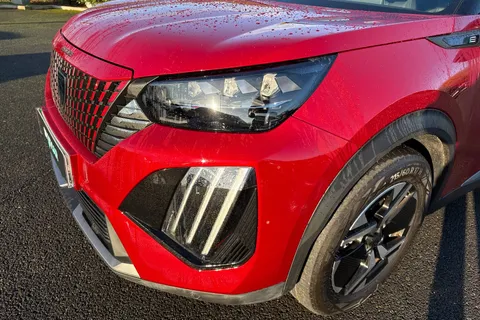 DN24ALU PEUGEOT e-2008 50kWh GT Auto 5dr (7kW Charger) Thumbnail #26