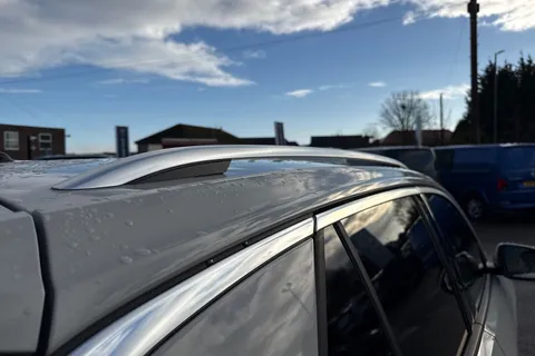 DE25NHF Volkswagen T-Roc 1.5 TSI R-Line 5dr DSG ⭐Rear view camera⭐ Thumbnail #28