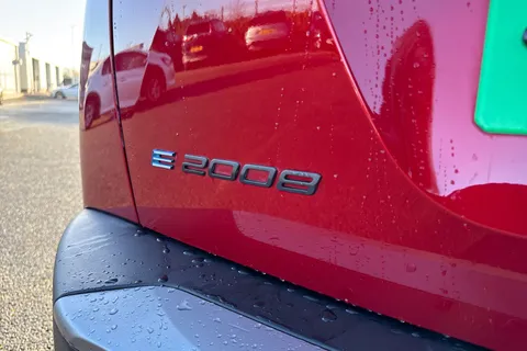 DN24ALU PEUGEOT e-2008 50kWh GT Auto 5dr (7kW Charger) Thumbnail #33