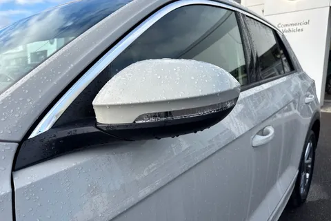 DE25NHF Volkswagen T-Roc 1.5 TSI R-Line 5dr DSG ⭐Rear view camera⭐ Thumbnail #33