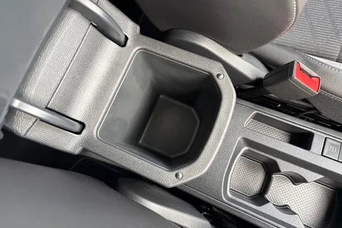 DE25NHF Volkswagen T-Roc 1.5 TSI R-Line 5dr DSG ⭐Rear view camera⭐ Thumbnail #43