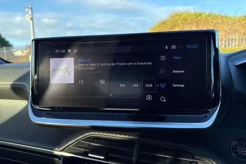 DN24ALU PEUGEOT e-2008 50kWh GT Auto 5dr (7kW Charger) Thumbnail #44