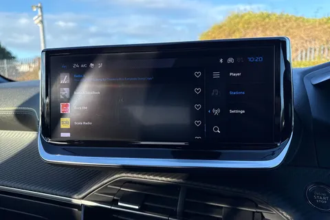 DN24ALU PEUGEOT e-2008 50kWh GT Auto 5dr (7kW Charger) Thumbnail #45