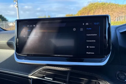 DN24ALU PEUGEOT e-2008 50kWh GT Auto 5dr (7kW Charger) Thumbnail #50