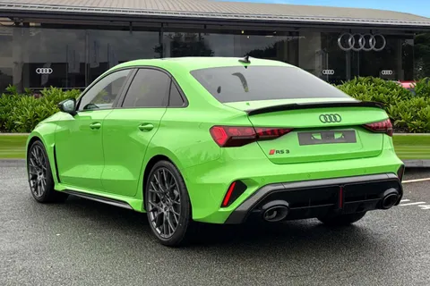 Audi RS 3 2.5 TFSI Carbon Black S Tronic quattro Euro 6 (s/s) 4dr Thumbnail #3