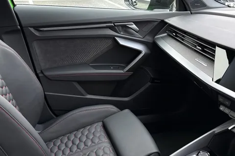 Audi RS 3 2.5 TFSI Carbon Black S Tronic quattro Euro 6 (s/s) 4dr Thumbnail #20