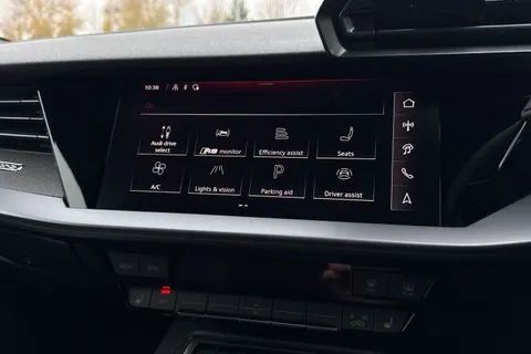 Audi RS 3 2.5 TFSI Carbon Black S Tronic quattro Euro 6 (s/s) 4dr Thumbnail #29