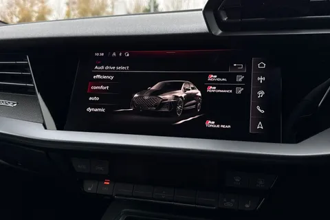 Audi RS 3 2.5 TFSI Carbon Black S Tronic quattro Euro 6 (s/s) 4dr Thumbnail #31