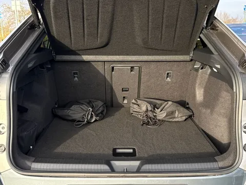 KY74JXZ CUPRA Tavascan 210kw VZ2 77KWH 5DR AUTO AWD **WINTER PACK** Thumbnail #10