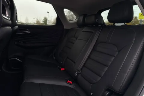 GJ73DKN MG Mg Hs 1.5 T-GDI Trophy DCT Euro 6 (s/s) 5dr Thumbnail #15