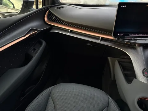 KY74JXZ CUPRA Tavascan 210kw VZ2 77KWH 5DR AUTO AWD **WINTER PACK** Thumbnail #15