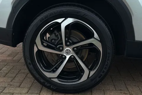 GJ73DKN MG Mg Hs 1.5 T-GDI Trophy DCT Euro 6 (s/s) 5dr Thumbnail #24