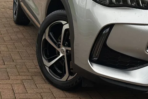 GJ73DKN MG Mg Hs 1.5 T-GDI Trophy DCT Euro 6 (s/s) 5dr Thumbnail #27