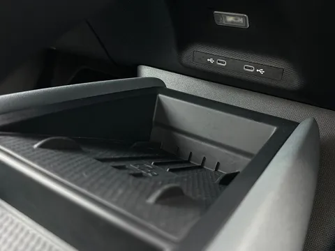 KY74JXZ CUPRA Tavascan 210kw VZ2 77KWH 5DR AUTO AWD **WINTER PACK** Thumbnail #36