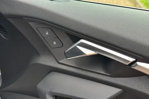 DB21BNF Audi A3 S line 35 TFSI  150 PS S tronic Thumbnail #45