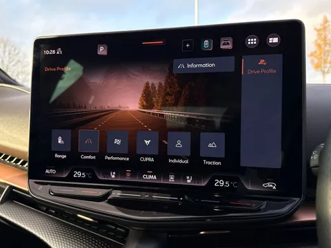 KY74JXZ CUPRA Tavascan 210kw VZ2 77KWH 5DR AUTO AWD **WINTER PACK** Thumbnail #44