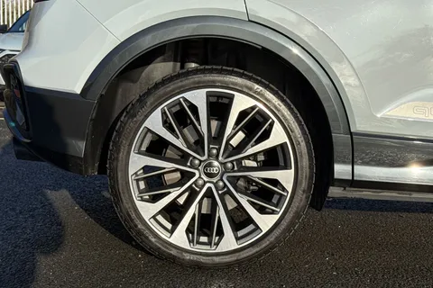 PF72VVA Audi SQ2 Black Edition TFSI  300 PS S tronic Thumbnail #12