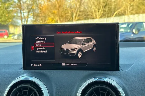 PF72VVA Audi SQ2 Black Edition TFSI  300 PS S tronic Thumbnail #42