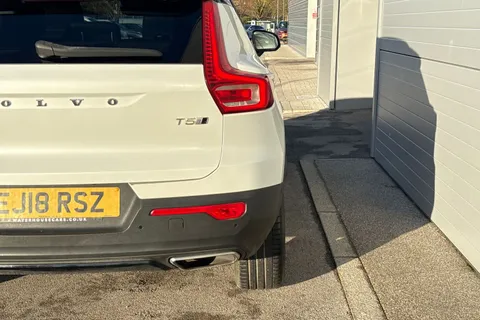 EJ18RSZ Volvo Xc40 2.0 T5 First Edition Auto AWD Euro 6 (s/s) 5dr Thumbnail #29