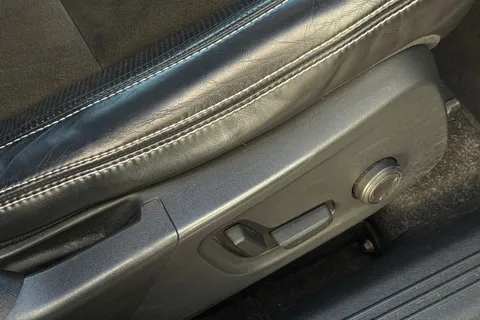 EJ18RSZ Volvo Xc40 2.0 T5 First Edition Auto AWD Euro 6 (s/s) 5dr Thumbnail #41