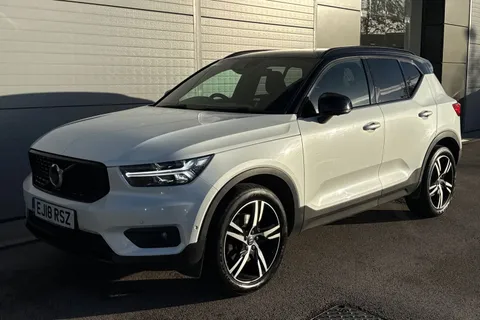 EJ18RSZ Volvo Xc40 2.0 T5 First Edition Auto AWD Euro 6 (s/s) 5dr Thumbnail #45