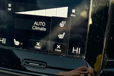 EJ18RSZ Volvo Xc40 2.0 T5 First Edition Auto AWD Euro 6 (s/s) 5dr Thumbnail #50