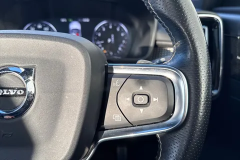 EJ18RSZ Volvo Xc40 2.0 T5 First Edition Auto AWD Euro 6 (s/s) 5dr Thumbnail #59