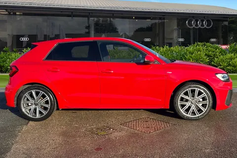 KT74RFK Audi A1 S line 30 TFSI  116 PS S tronic Thumbnail #4