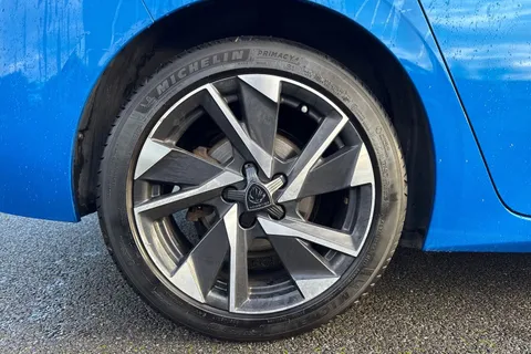 MD22VFW PEUGEOT 308 1.2 PureTech Allure Premium EAT Euro 6 (s/s) 5dr Thumbnail #11