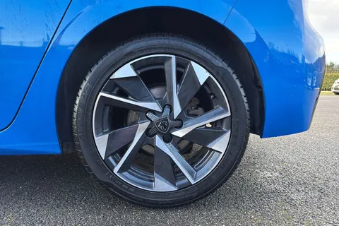 MD22VFW PEUGEOT 308 1.2 PureTech Allure Premium EAT Euro 6 (s/s) 5dr Thumbnail #13