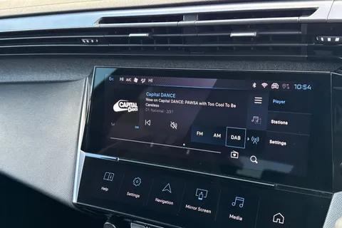 MD22VFW PEUGEOT 308 1.2 PureTech Allure Premium EAT Euro 6 (s/s) 5dr Thumbnail #42