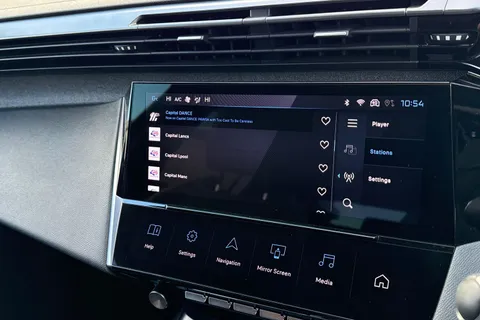 MD22VFW PEUGEOT 308 1.2 PureTech Allure Premium EAT Euro 6 (s/s) 5dr Thumbnail #43