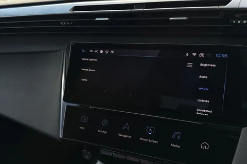 MD22VFW PEUGEOT 308 1.2 PureTech Allure Premium EAT Euro 6 (s/s) 5dr Thumbnail #47