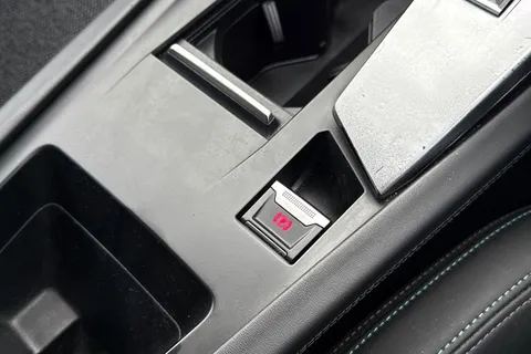 MD22VFW PEUGEOT 308 1.2 PureTech Allure Premium EAT Euro 6 (s/s) 5dr Thumbnail #55