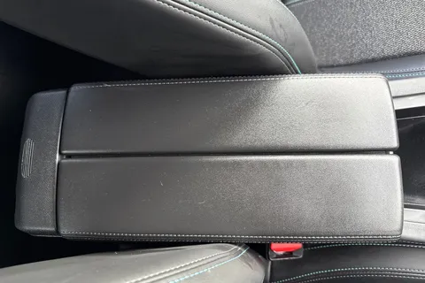 MD22VFW PEUGEOT 308 1.2 PureTech Allure Premium EAT Euro 6 (s/s) 5dr Thumbnail #56