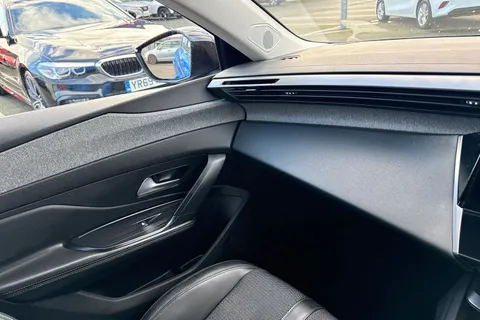 MD22VFW PEUGEOT 308 1.2 PureTech Allure Premium EAT Euro 6 (s/s) 5dr Thumbnail #59