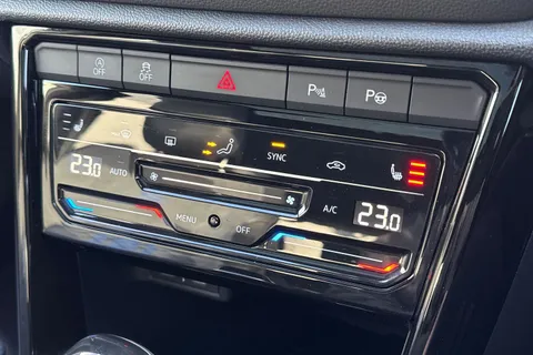 KY75RYU Volkswagen T-Roc 2.0 TSI 300 4MOTION R Black Edition 5dr DSG ⭐Discover navigation pro⭐ Thumbnail #23