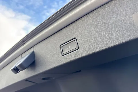 KY75RYU Volkswagen T-Roc 2.0 TSI 300 4MOTION R Black Edition 5dr DSG ⭐Discover navigation pro⭐ Thumbnail #29