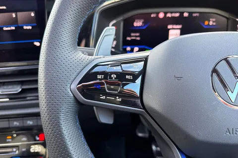 KY75RYU Volkswagen T-Roc 2.0 TSI 300 4MOTION R Black Edition 5dr DSG ⭐Discover navigation pro⭐ Thumbnail #47