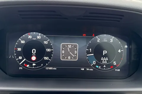 17 of 49 for Land Rover Discovery 3.0 D300 Dynamic HSE 5dr