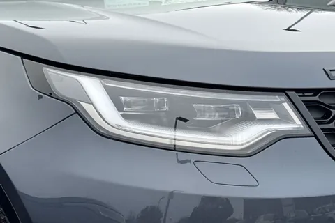 18 of 49 for Land Rover Discovery 3.0 D300 Dynamic HSE 5dr