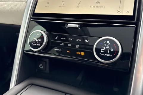 23 of 49 for Land Rover Discovery 3.0 D300 Dynamic HSE 5dr