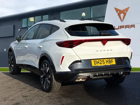 DH25HBF CUPRA Formentor 1.5 eHybrid 204 V2 5dr DSG Thumbnail #2