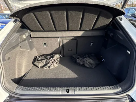 DH25HBF CUPRA Formentor 1.5 eHybrid 204 V2 5dr DSG Thumbnail #9