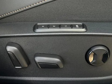 DH25HBF CUPRA Formentor 1.5 eHybrid 204 V2 5dr DSG Thumbnail #32