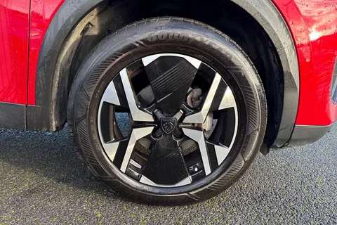 YP24HNK PEUGEOT 2008 1.2 PureTech Allure Euro 6 (s/s) 5dr Thumbnail #7